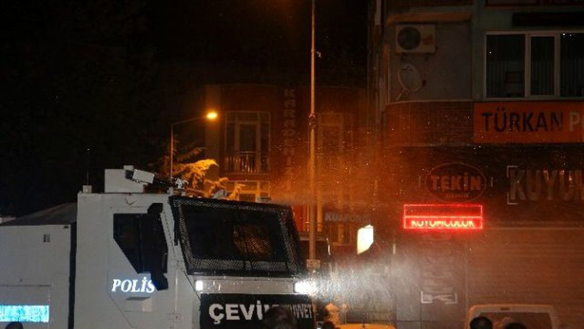 Bursa\'da Gerginlik Bu Gece de Sürdü
