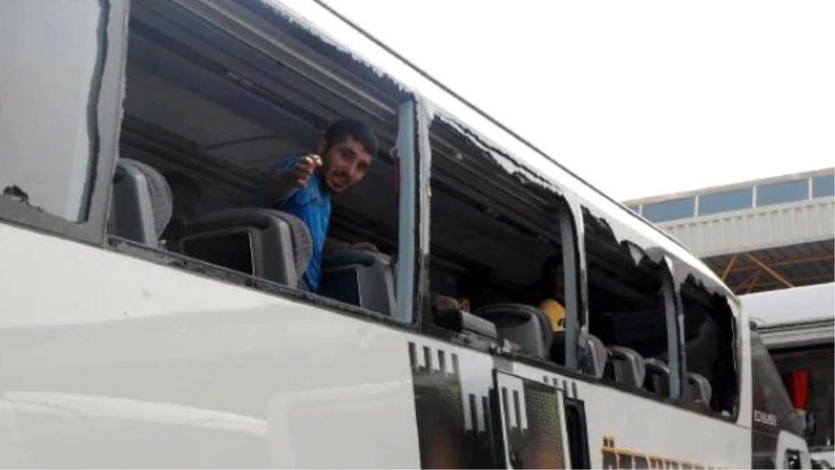 Diyarbakır\'da Stö\'lerden Saldırıya Uğrayan Otobüsler Önünde Ortak Açıklama