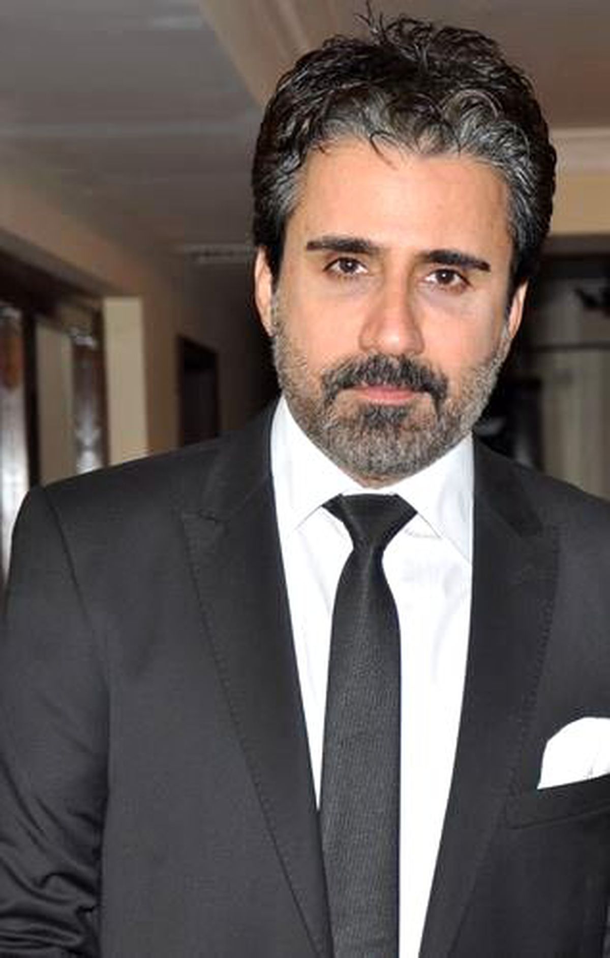 Emrah Yeni Reklam Filmi İçin Rekor Ücrete İmza Attı