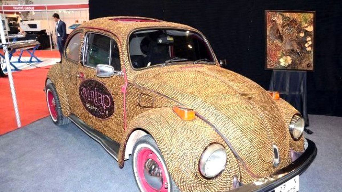 Vosvos'u Yarım Ton Fıstık Kabuğuyla Kapladı