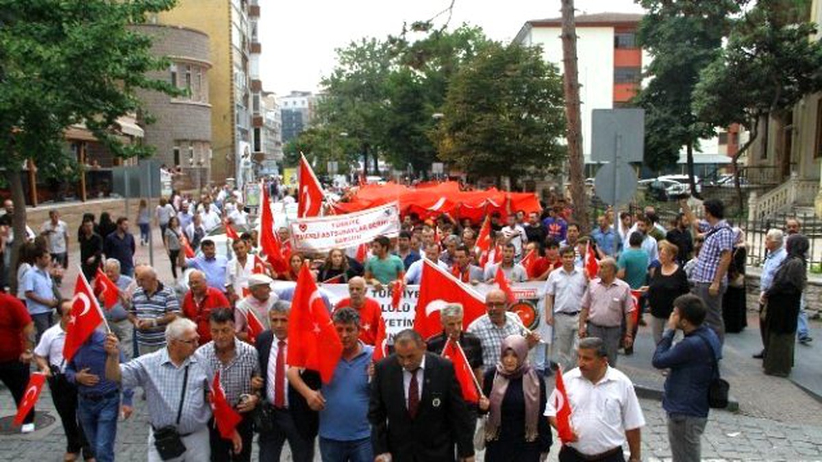 Gazi ve Şehit Yakınlarından Teröre Tepki Yürüyüşü
