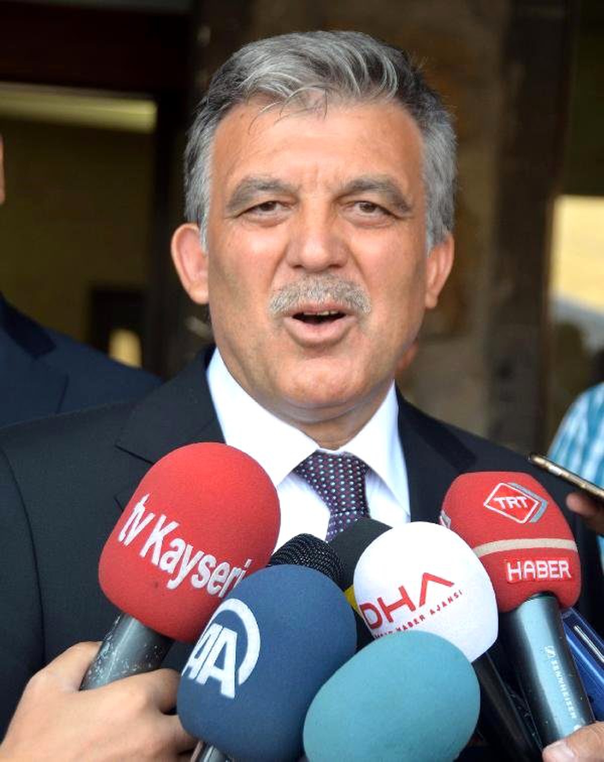 Gül: Medyaya Yapılan Baskınlar, Türkiye\'ye Çok Zarar Verir