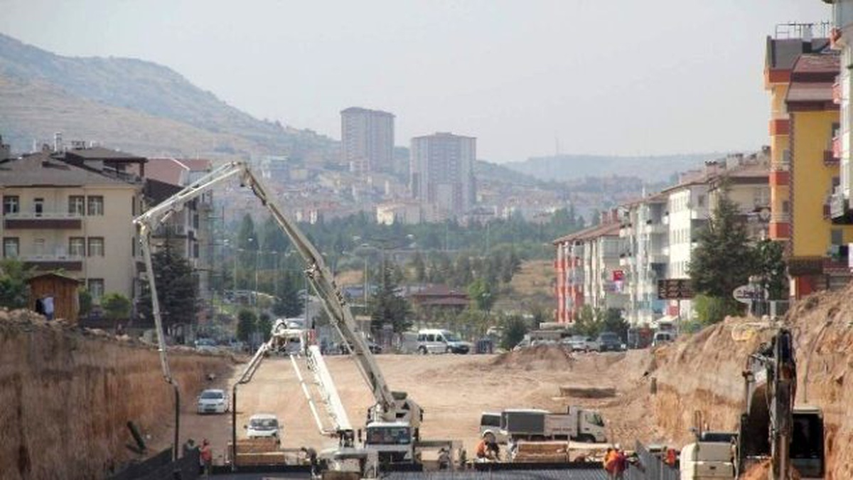 Hastane Kavşağı Cumhuriyet Bayramına Hazır Hale Getirilecek