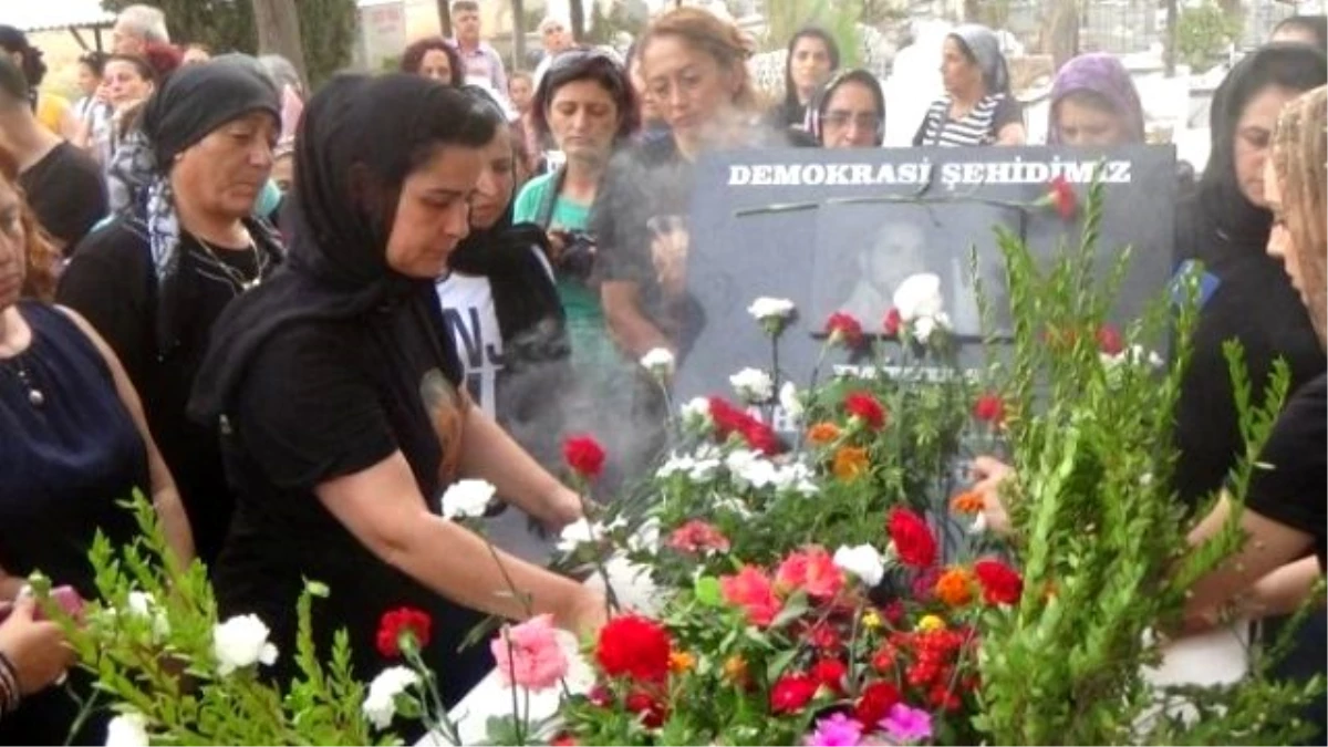 Hatay\'da Gezi Eylemlerinde Ölen Ahmet Atakan Anıldı