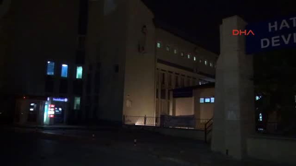 Hatay - İşçi Taşıyan Kamyonet Şarampole Yuvarlandı; 4 Ölü, 20 Yaralı