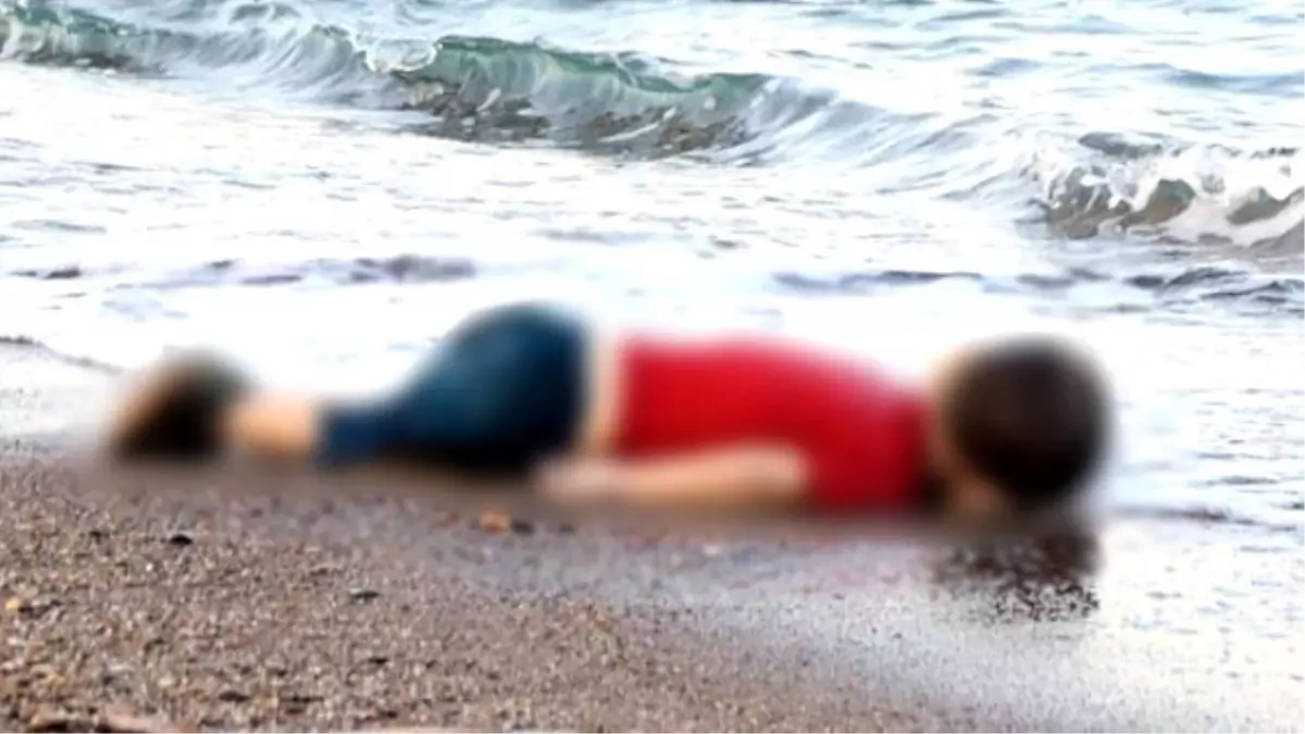 IŞİD\'den Aylan\'ın Fotoğrafı ile Kirli Propaganda