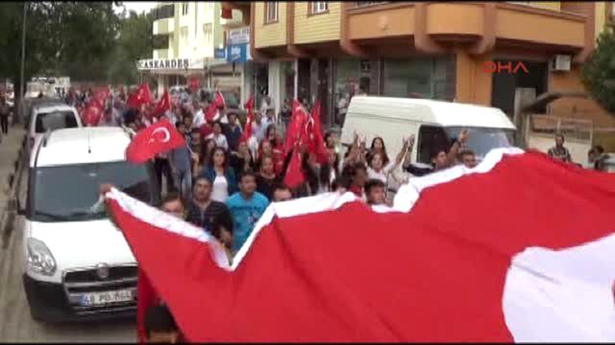 İslahiye\'de Stk\'lardan Teröre Tepki Yürüyüşü