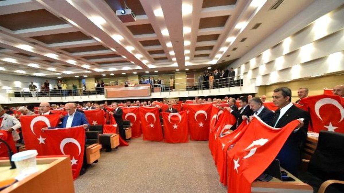 İTO Başkanı İbrahim Çağlar: "Kısa Vadeli Döviz Borcu Olan İş Adamına Devlet 2,70\'den Döviz Satsın"