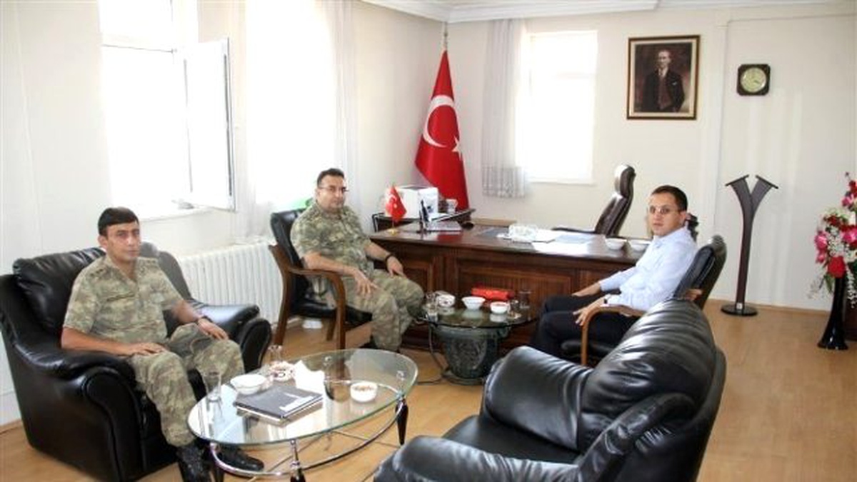 Jandarma Komutanı Sincik Kaymakamını Ziyaret Etti