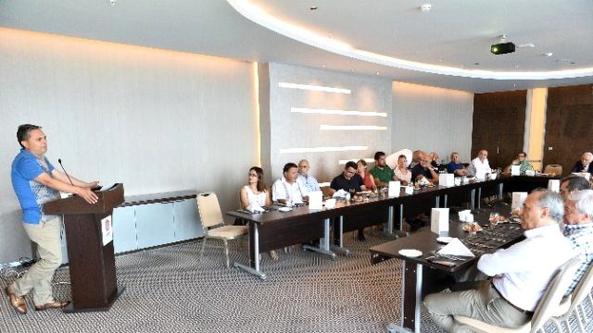 Kaleiçi Rotary Kulübü\'nden Uysal\'a Onur Belgesi