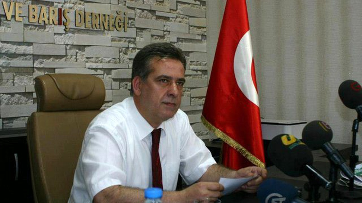 Karataş: 12 Vekil El Ele Tutuşup Sokağa Çıksın