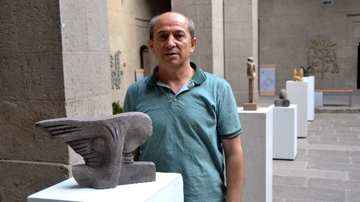Kayseri\'de Yrd. Doç. Dr. Osman Yılmaz Kişisel Heykel Sergisini Açtı