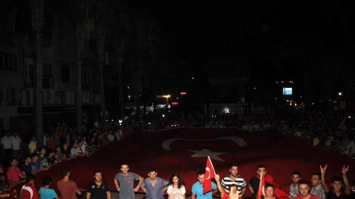 Kumluca\'da Terör Saldırılarına Tepki