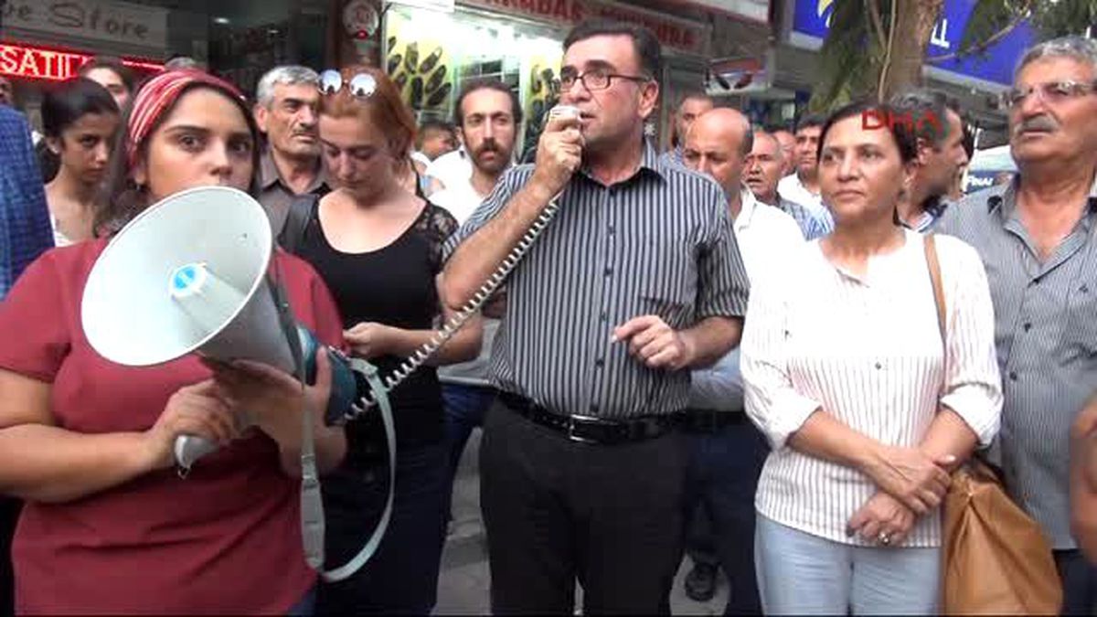 Mersin\'de Cizre İçin Oturma Eylemi