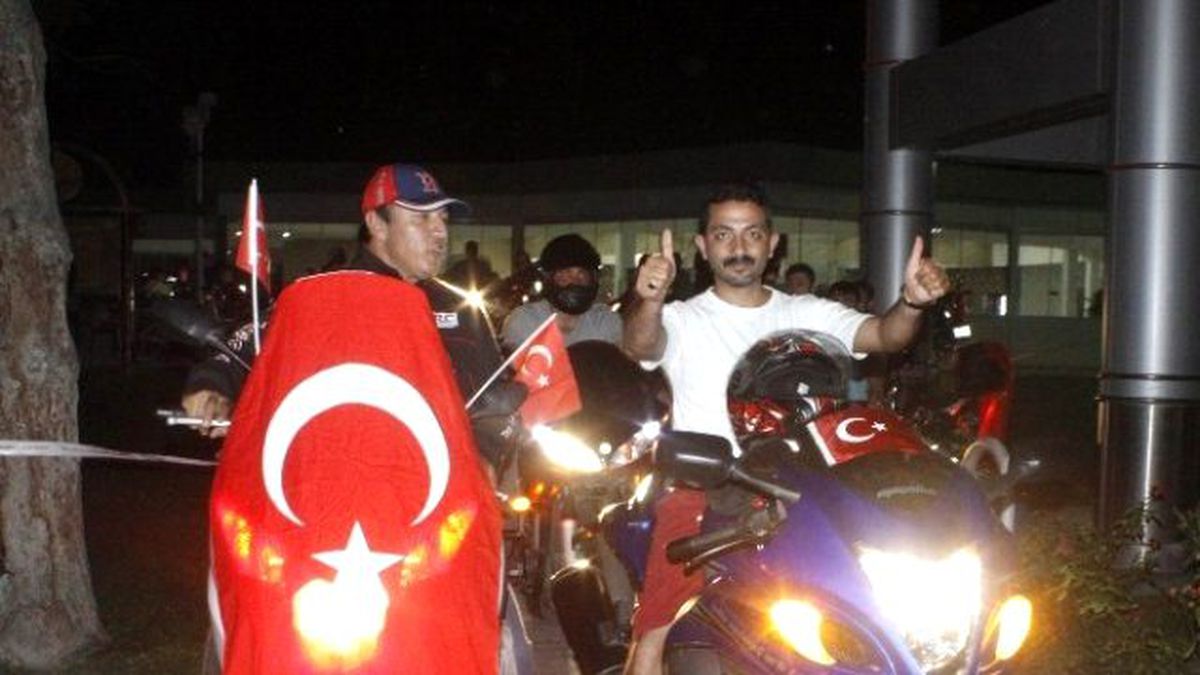 Motorcular Şehitler İçin Toplandı