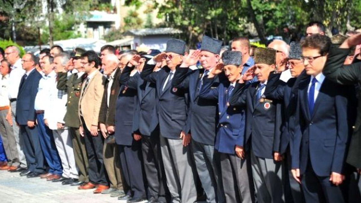 Orhangazi\'de Kurtuluş Coşkusu