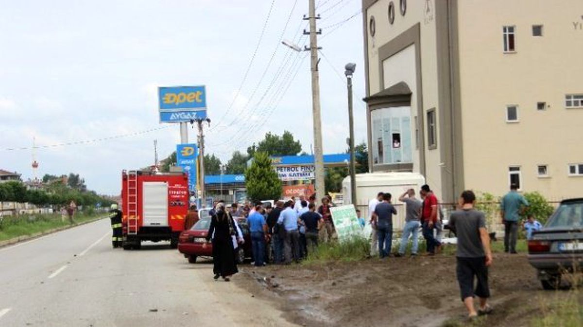 Samsun\'da Trafik Kazası: 2 Yaralı