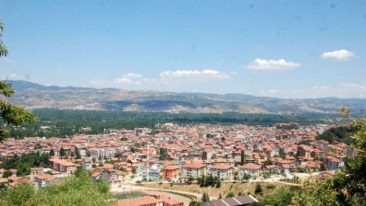 Simav 2 Gündür Sallanıyor