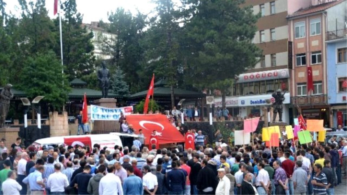 Tosya Ülkü Ocağı PKK Terör Örğütünü Pretosto Mitingi Yaptı