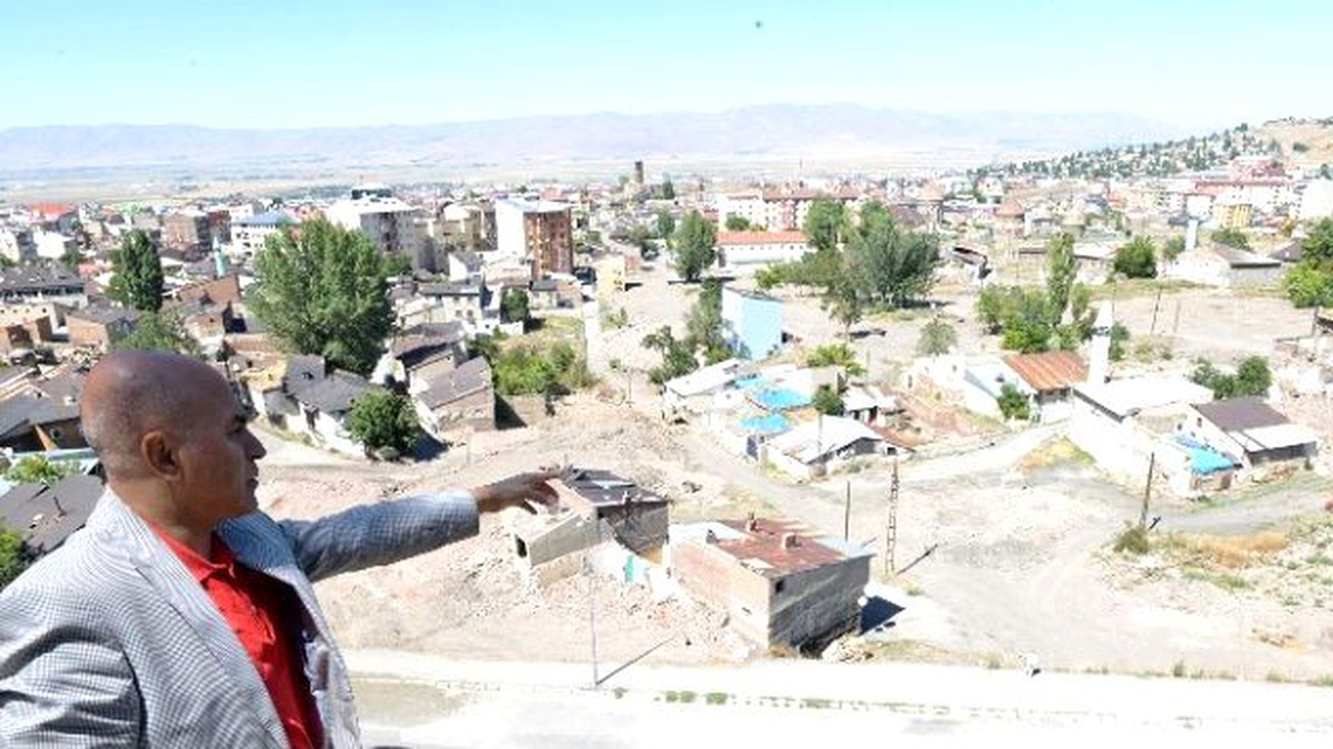 Üç Kümbetler Kültür Adası Yerleşimden Ayrılıyor