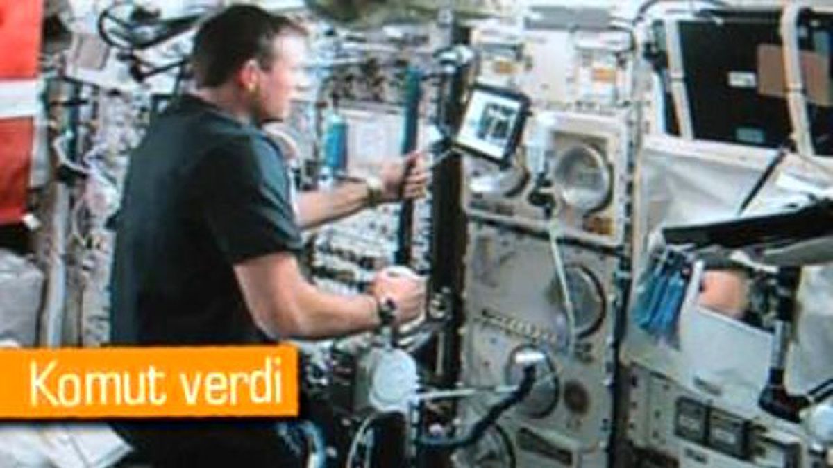 Uzaydan, Dünya\'daki Robotu Hareket Ettirdi