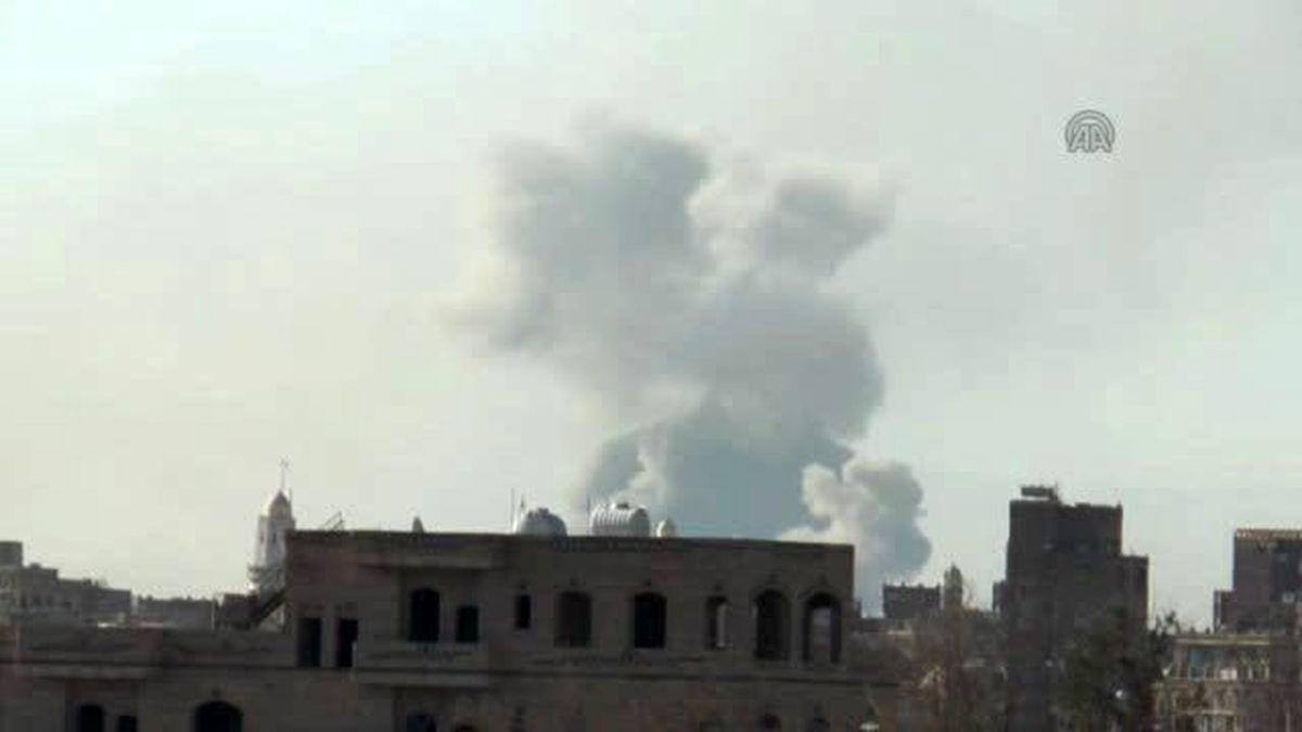 Yemen'de Hafa ve Hurafi Askeri Kampları Bombalandı