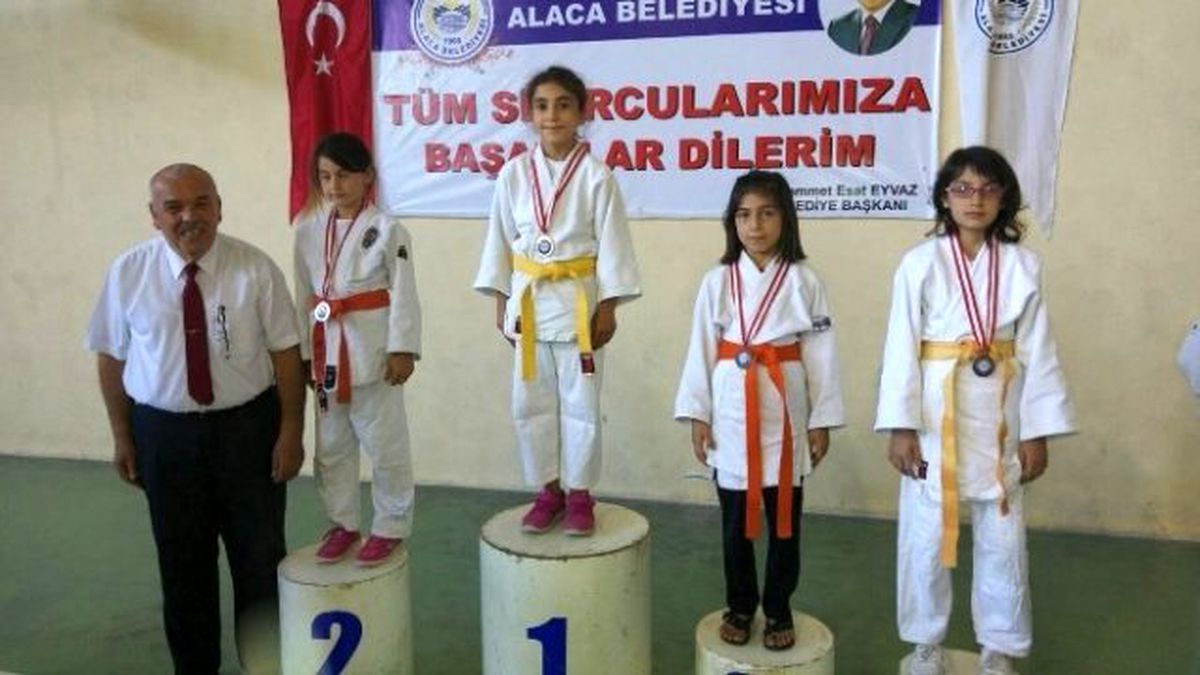 Yunusemre Judo\'da Başarıya Devam Ediyor