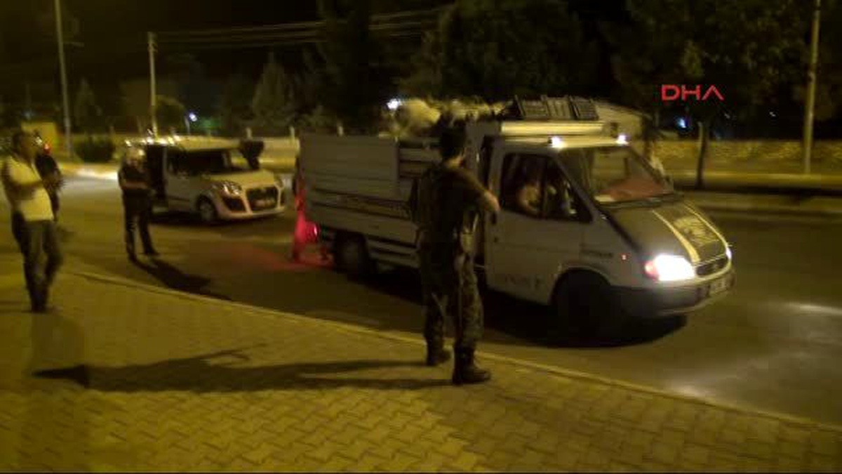 Adıyaman - Terörist Taşıdığı İhbar Edilen Kamyonet Polisi Alarma Geçirdi