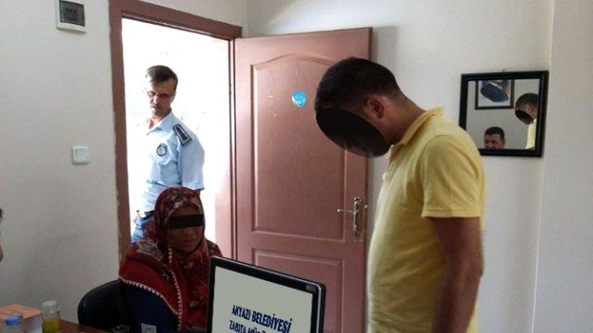 Akyazı\'da Sivil Zabıta Ekiplerinden Operasyon