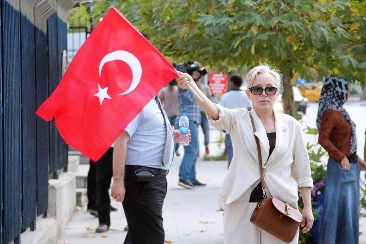 Ankara\'da Kadınlar Askerliğe Başvurdu