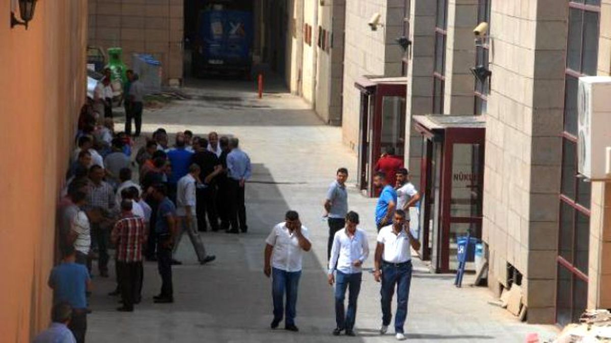 Diyarbakır\'da PKK\'lılar Çorbacıyı Taradı (3)