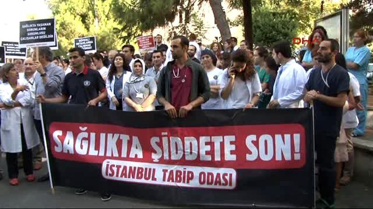 Doktorlar Şiddete Tepki İçin İş Bıraktı