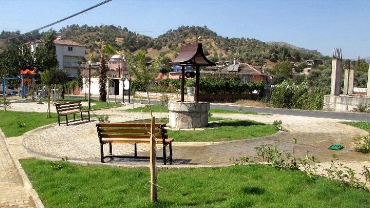 Efeler\'de Şükrü Tül Parkı Düzenlenen Törenle Açıldı