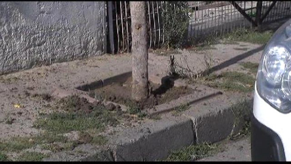 Esenler\'de Yeraltı Elektrik Kabloları Yandı