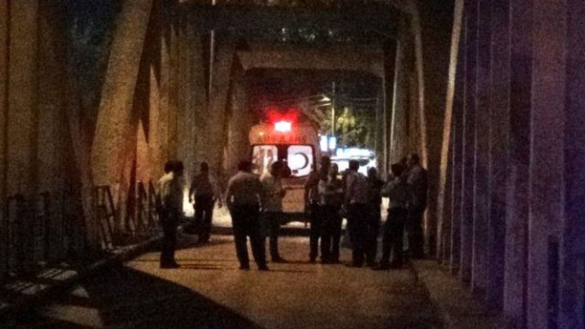 Eski Sakarya Köprüsü\'nde İntihar Girişimi