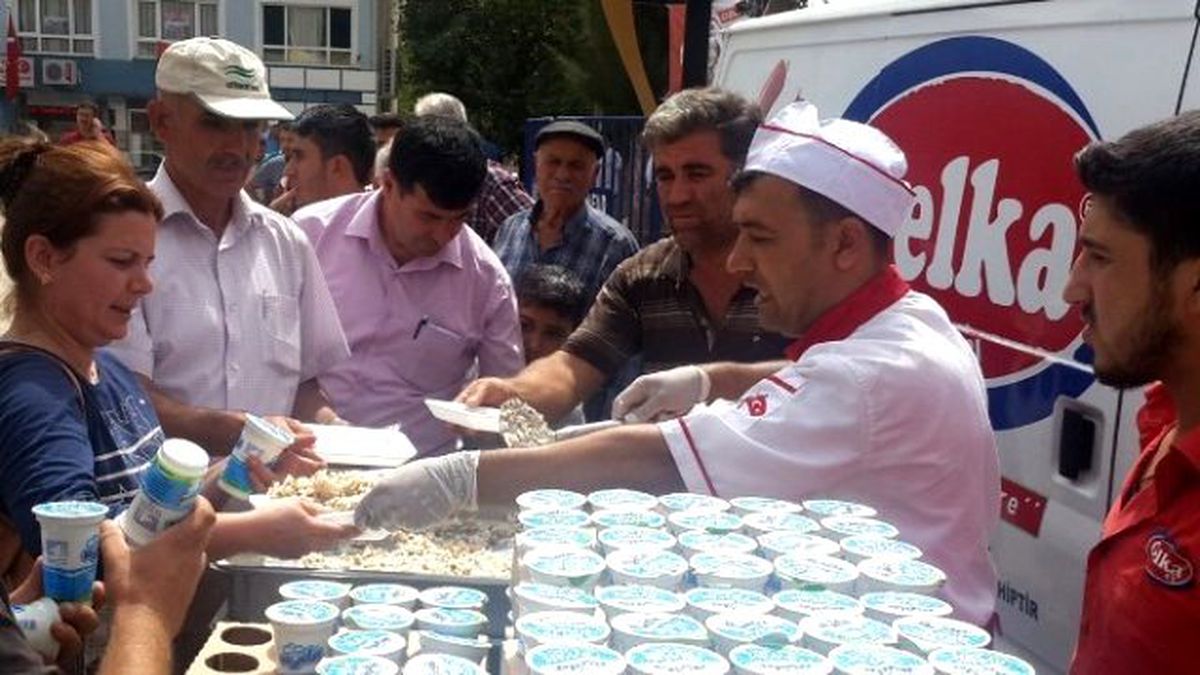 İslahiye\'de Terör Şehitleri İçin Mevlit ve Kardeşlik Yemeği