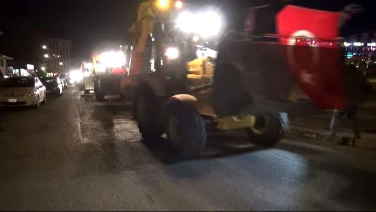 Karabük- İş Makineleri Operatörlerinden Teröre Tepki Konvoyu