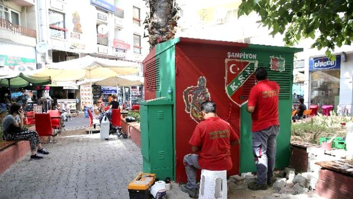 Karşıyaka\'da Trafolara Estetik Dokunuş