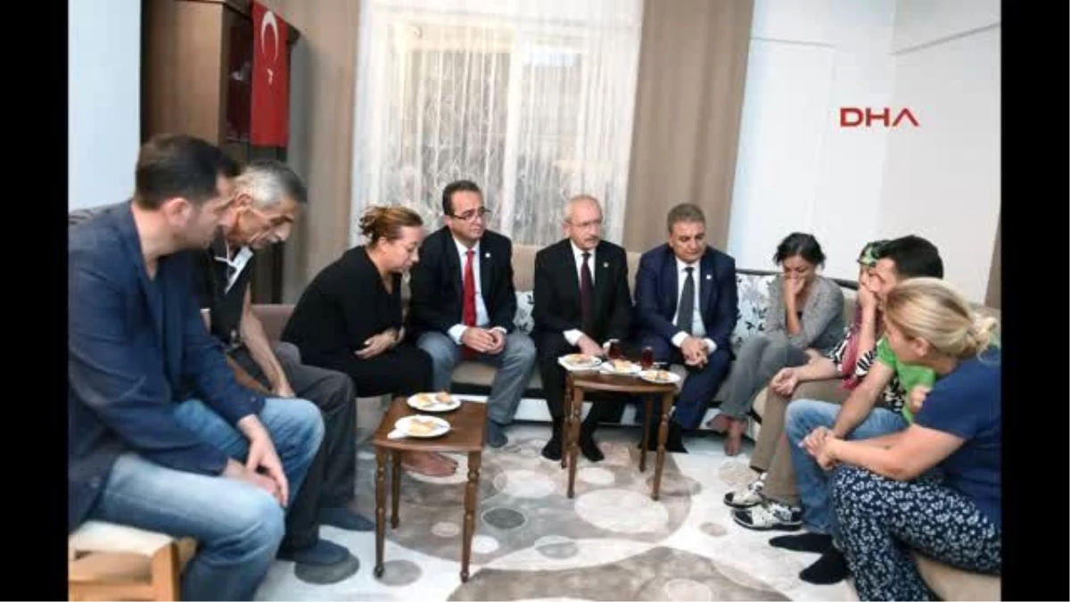 Kılıçdaroğlu\'ndan Şehit Polis Fehmi Şahin\'in Ailesine Taziye Ziyareti