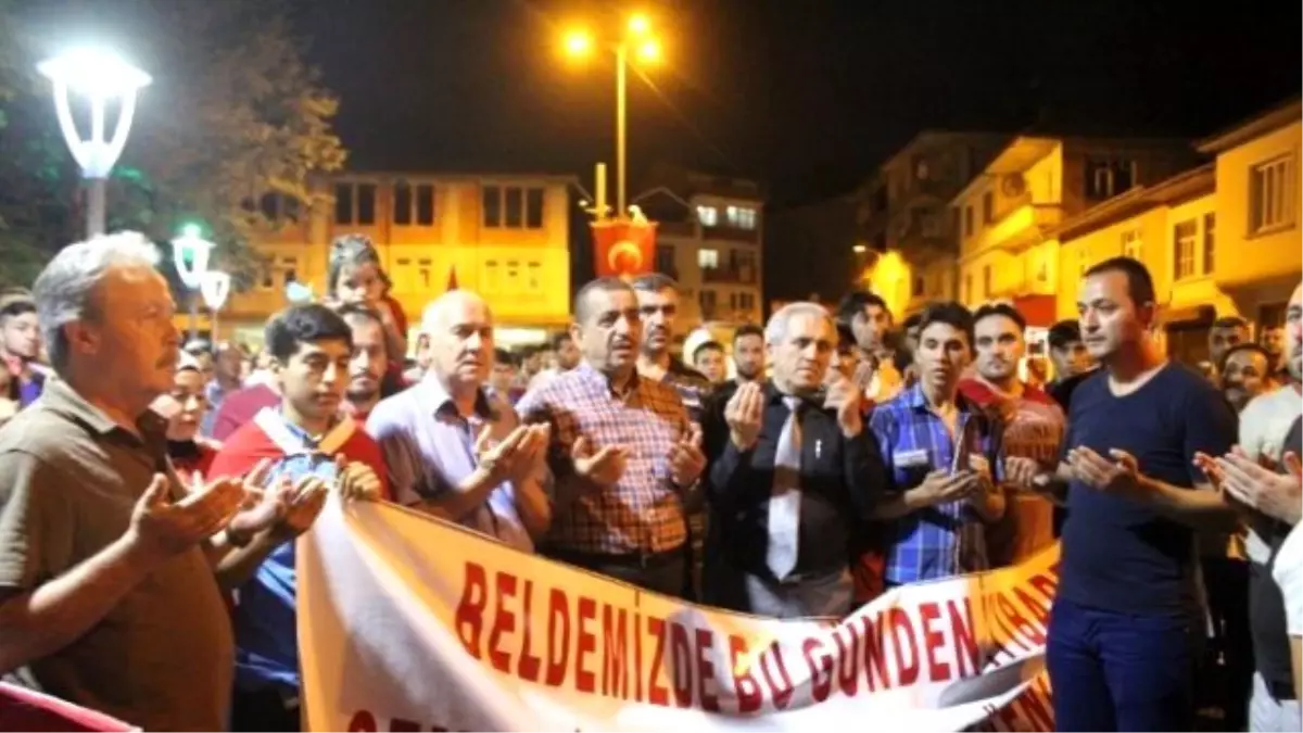Kozcağız Teröre Karşı Tek Yürek Oldu