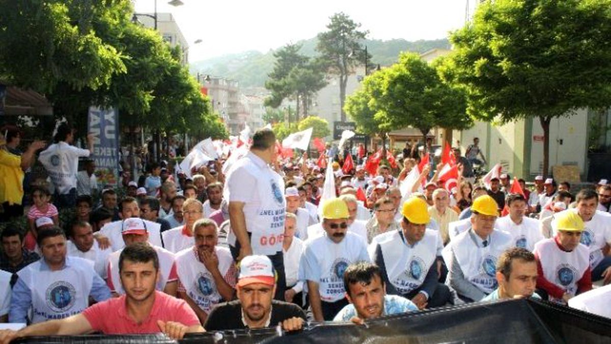 Maden İşçilerinden "Çift Asgari Ücret" Yürüyüşü