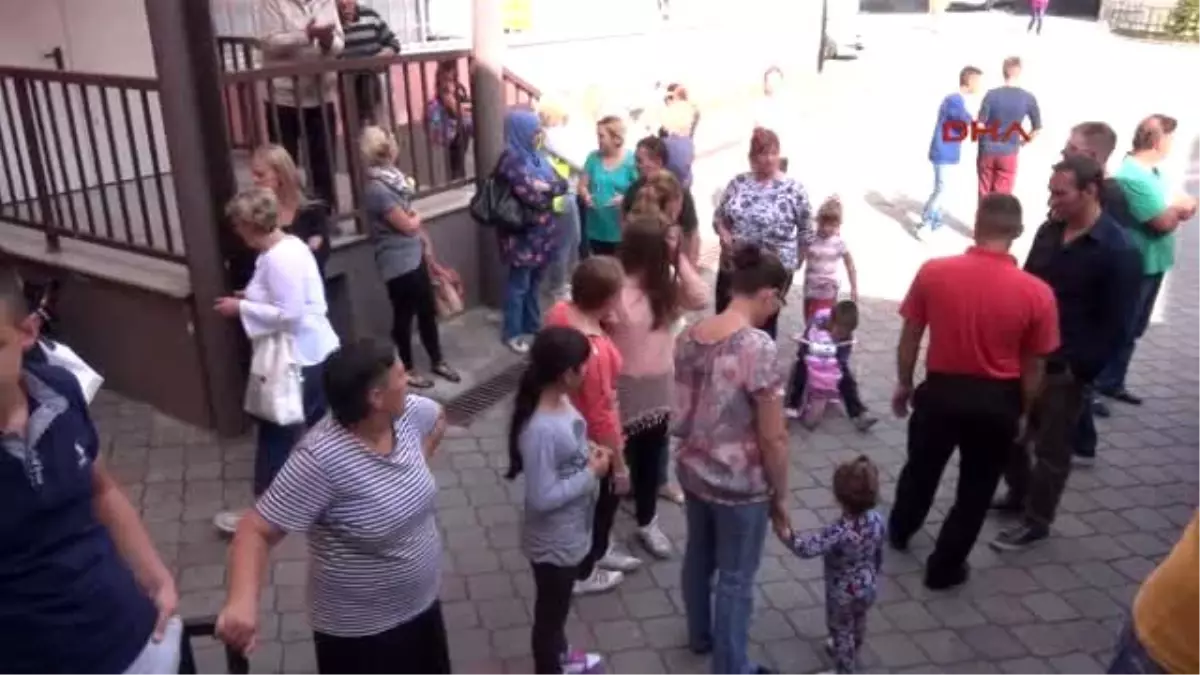 Mehmetçik, Kosovalı 1000 Döğrenciye Okul Çantası ve Kırtasiye Malzemesi Dağıttı