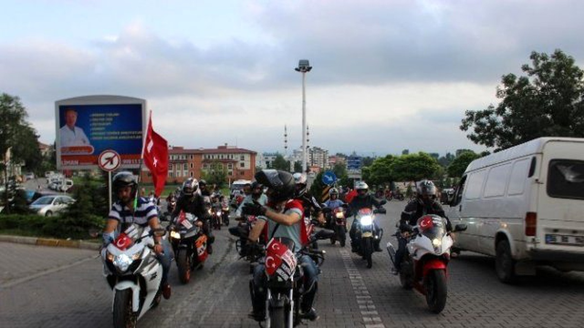 Motosikletliler Terör Saldırılarına Tepki Gösterdi