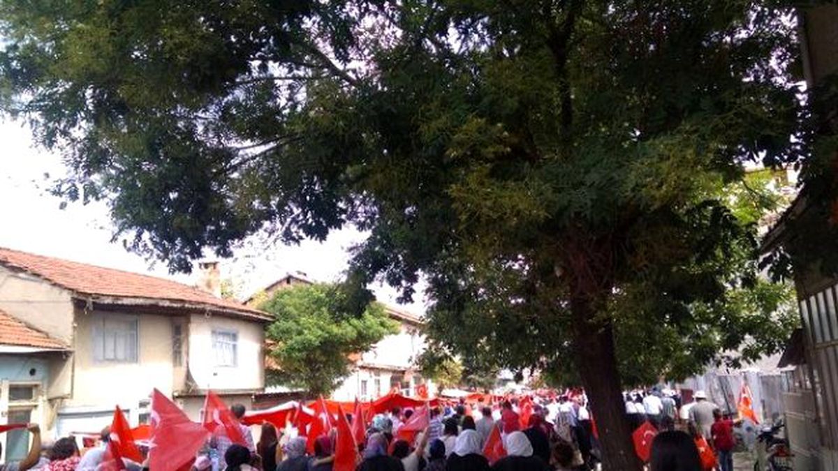 Pazaryeri\'nde Binlerce Kişiden Teröre Lanet Yürüyüşü