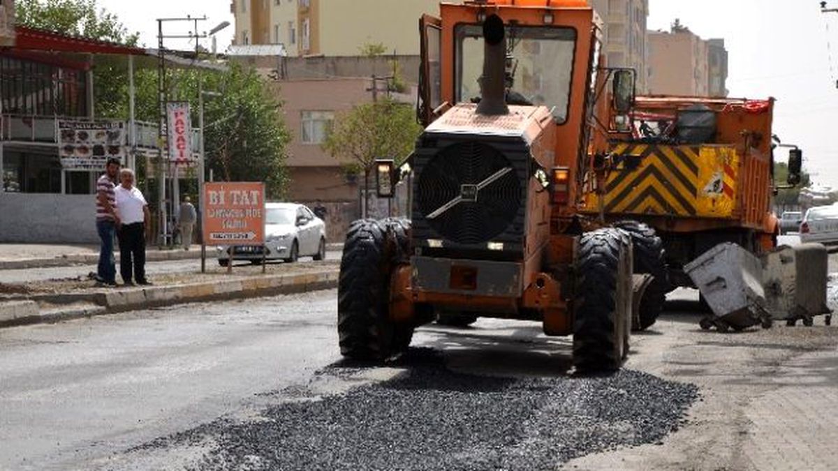 Silvan\'da Yol Yama Çalışması