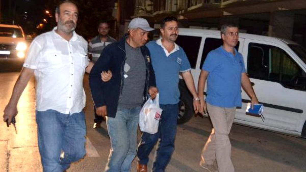 Yanımdaki Bankta Yatma\' Diyen Sokak Arkadaşını Öldürdü