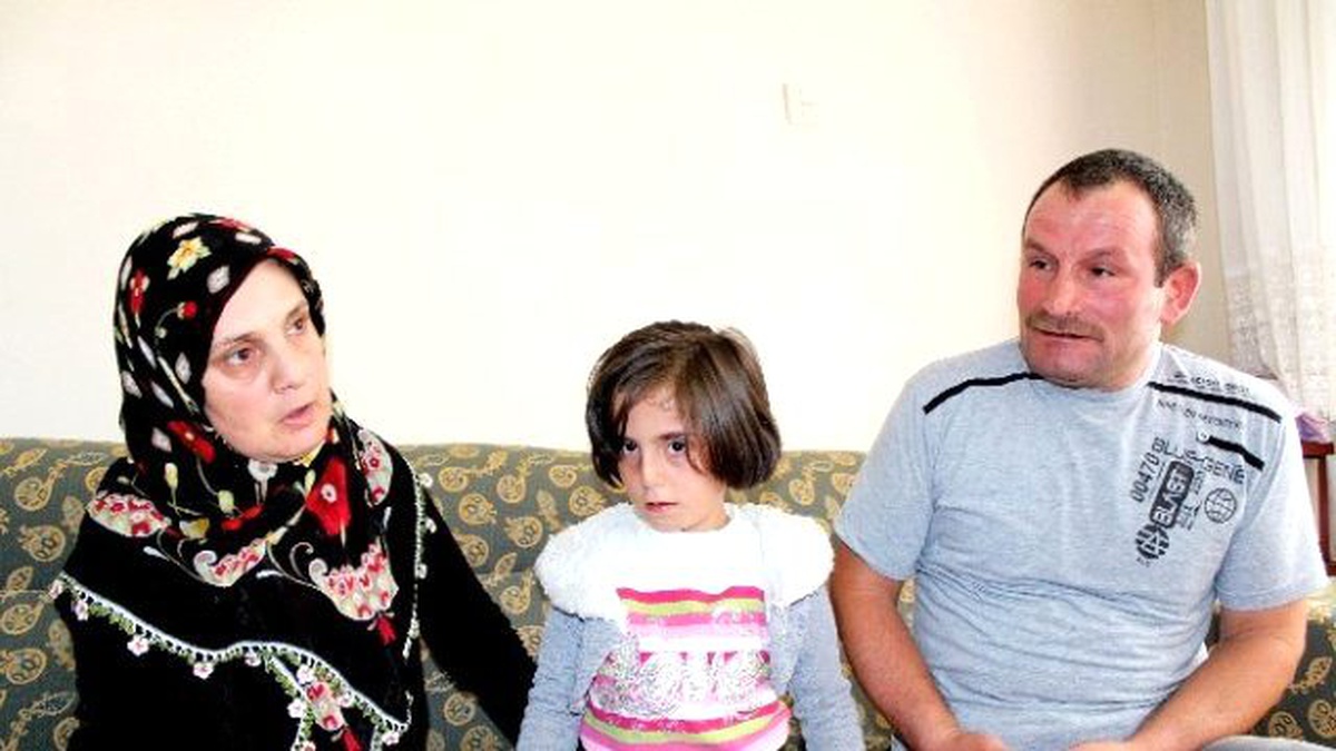 8 Yaşındaki Suna, Ameliyat İçin Yardım Bekliyor