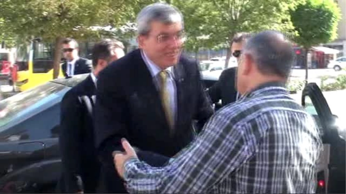 Adalet Bakanı İpek - Akkaş ile Karaçöl Hakkında Yakalama Kararı