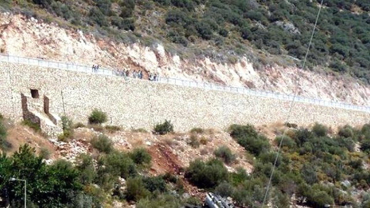 Akaryakıt Yüklü Tanker Uçuruma Yuvarlandı