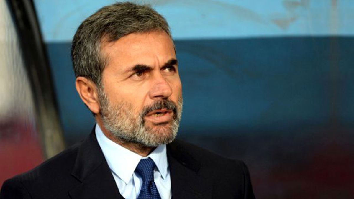 Aykut Kocaman: Ne Yapalım, Gülücük Dağıtarak mı Dolaşalım